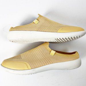 2/$30 Spenco Orthotic Mesh Slip Ons NWT